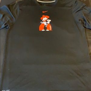 Men’s Nike drifit shirt